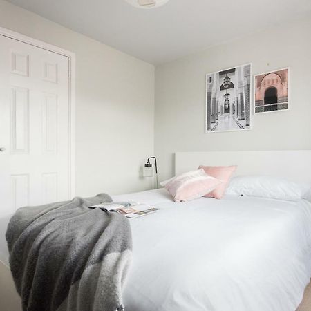The Press House - Stylish 2Bdr British Design Home Оксфорд Экстерьер фото